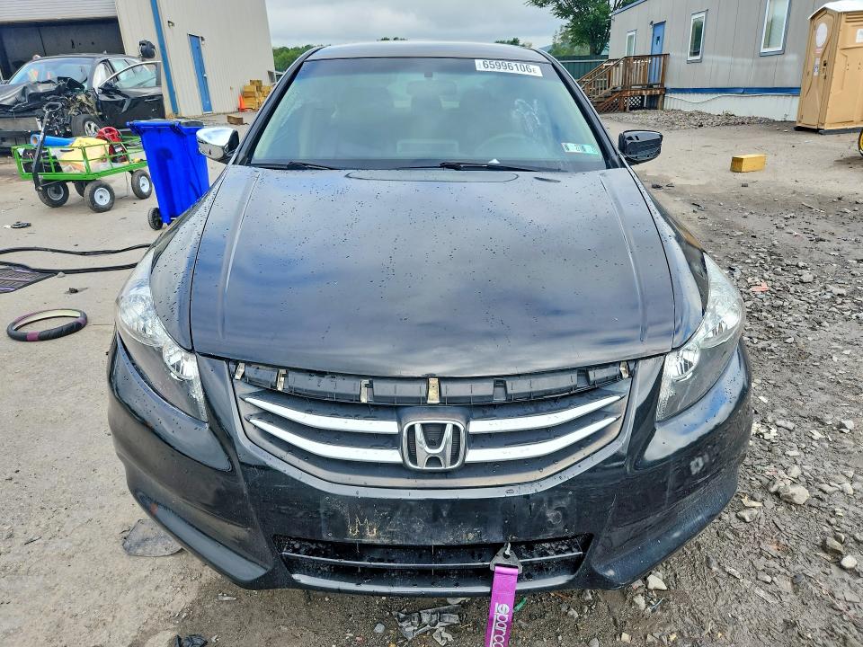 Photo 5 from auction – 2011 HONDA ACCORD with VIN 1HGCP2F39BA102675
