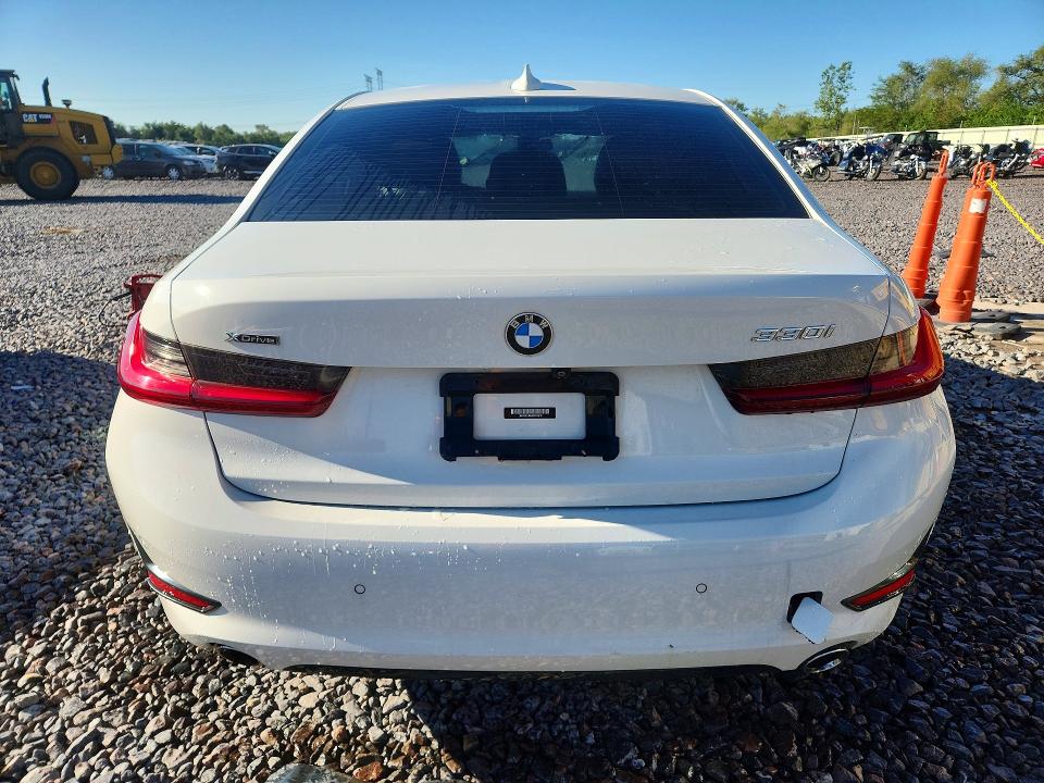 Photo 6 from auction – 2022 BMW 330XI with VIN 3MW5R7J06N8C51618