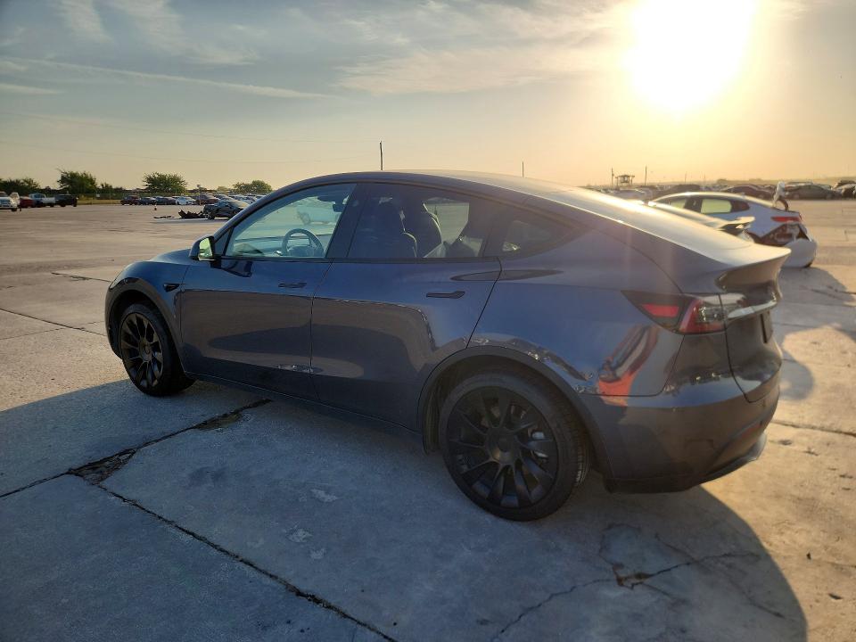 Photo 2 from auction – 2023 TESLA MODEL Y with VIN 7SAYGDEE7PF857098