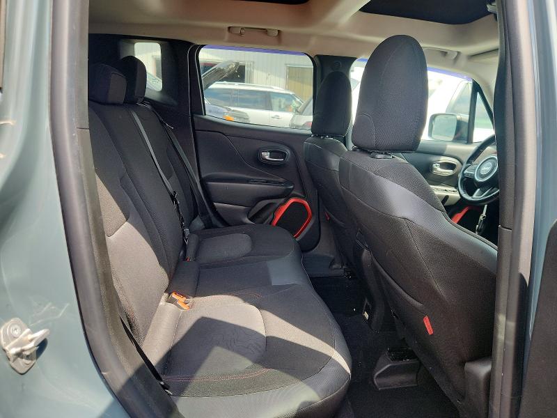 Photo 11 from auction – 2016 JEEP RENEGADE with VIN ZACCJBCT4GPD40588
