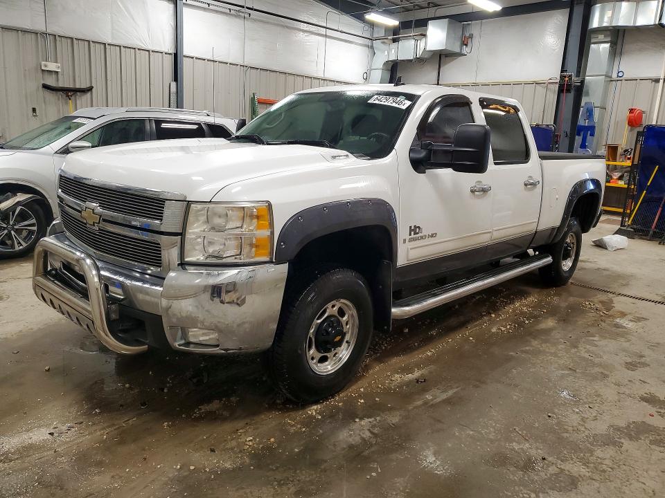 CHEVROLET SILVERADO 2009 with VIN 1GCHK63K89F106204 - Photo from auction