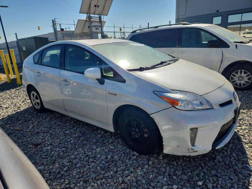 Photo 4 from auction – 2015 TOYOTA PRIUS with VIN JTDKN3DU9F1995230