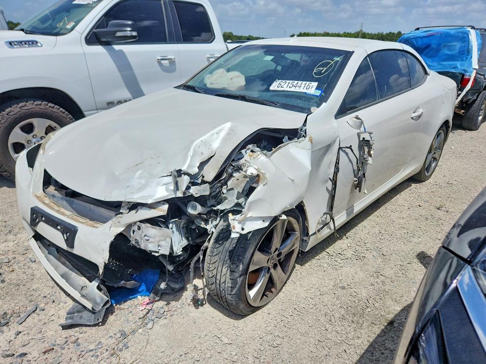 LEXUS IS 2012 with VIN JTHFE2C26C2507383 - Photo from auction