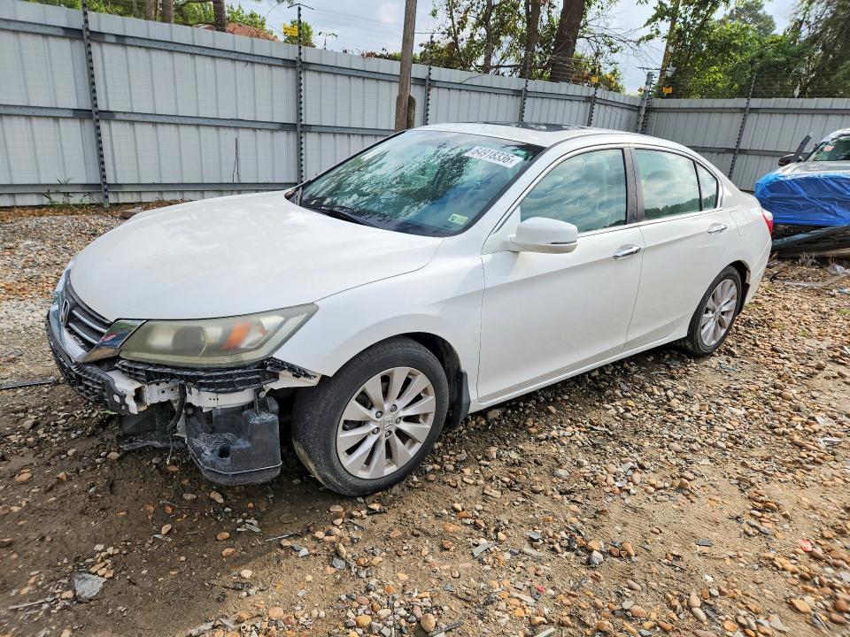 HONDA ACCORD 2014 with VIN 1HGCR2F72EA251978 - Photo from auction