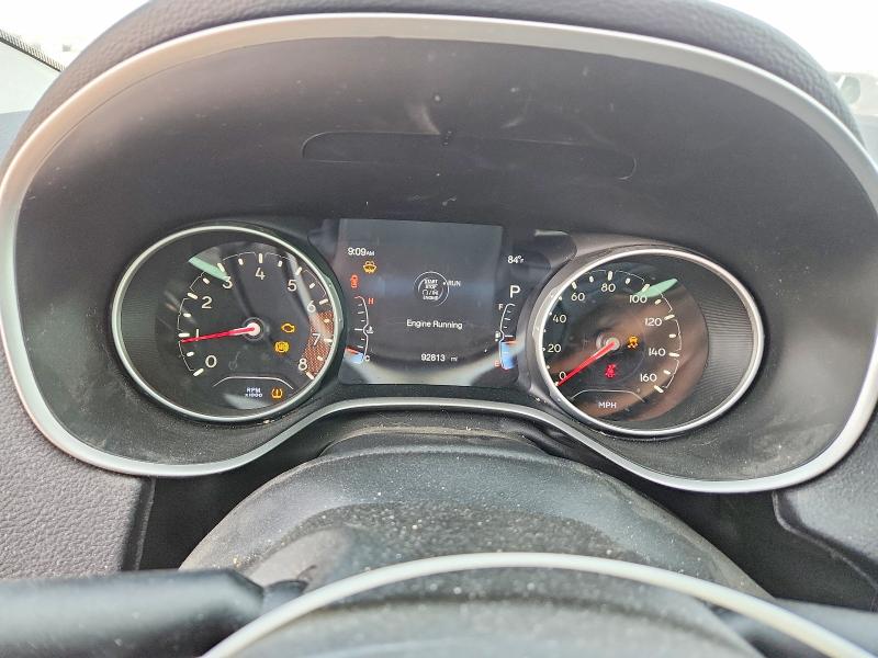 Photo 9 from auction – 2018 JEEP COMPASS with VIN 3C4NJDAB8JT307558