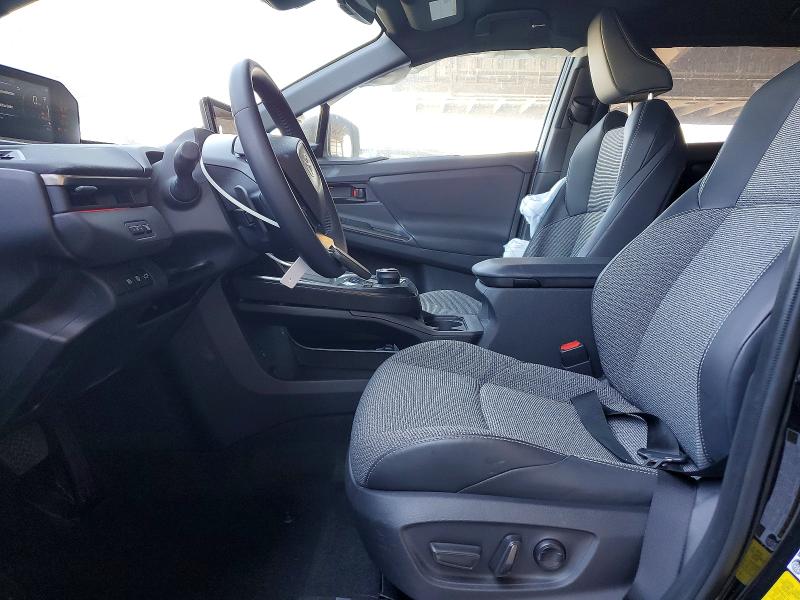 Photo 7 from auction – 2026 TOYOTA BZ with VIN JTMBCAEBXTJ013370