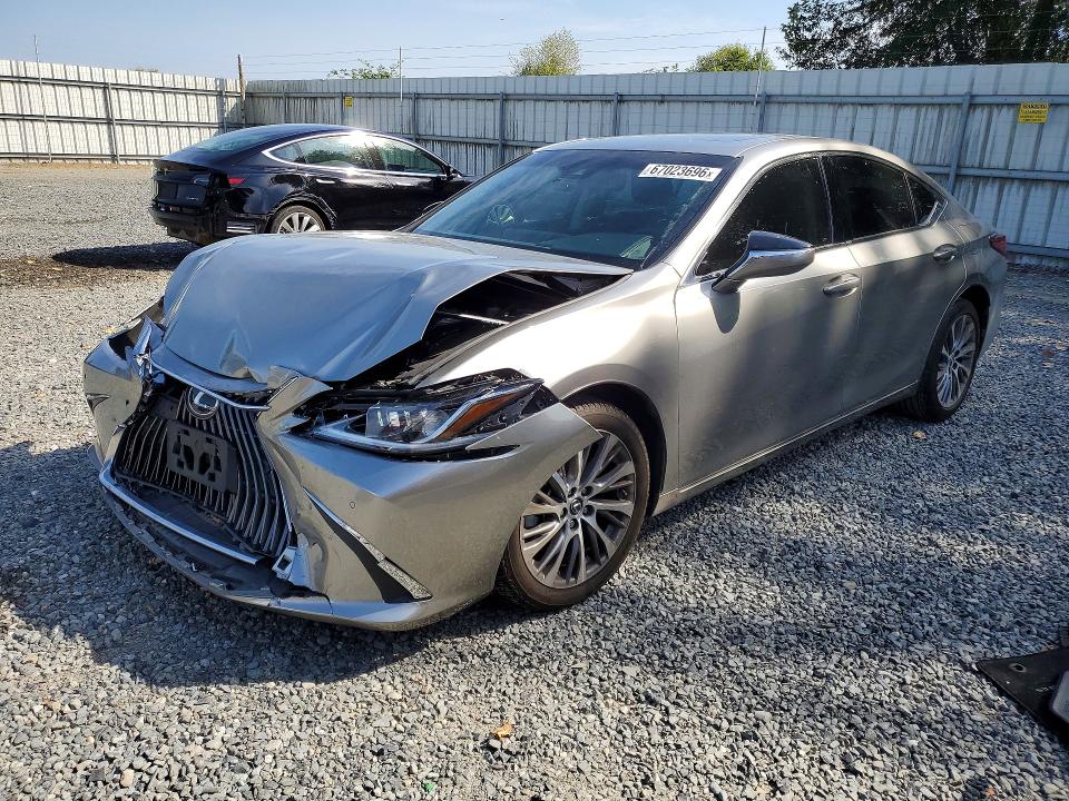 2020 LEXUS ES - Търг №67023696
