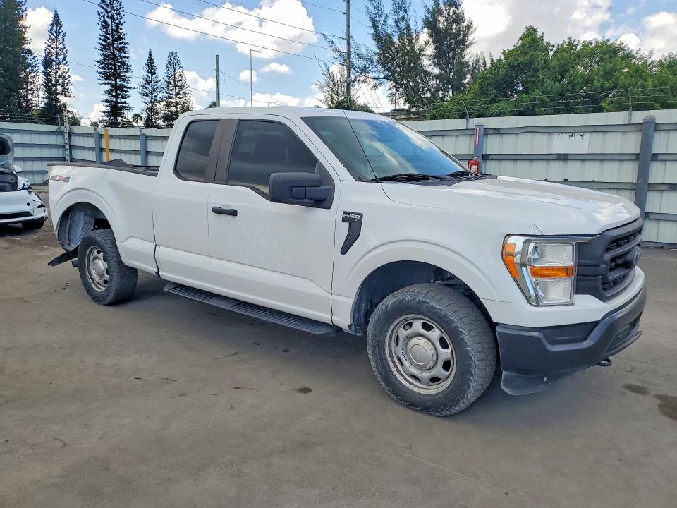 Zdjęcie 4 z aukcji – 2021 FORD F150 z VIN 1FTEX1EPXMFA73148