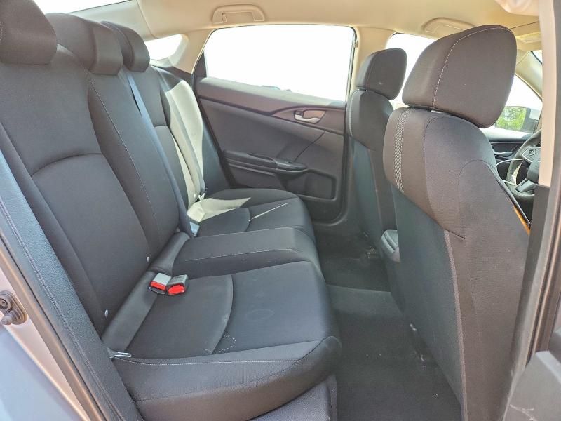 Photo 10 from auction – 2018 HONDA CIVIC with VIN 19XFC2F53JE002317
