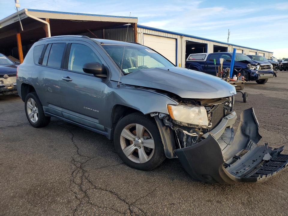 Photo 4 from auction – 2011 JEEP COMPASS with VIN 1J4NT1FB2BD260711