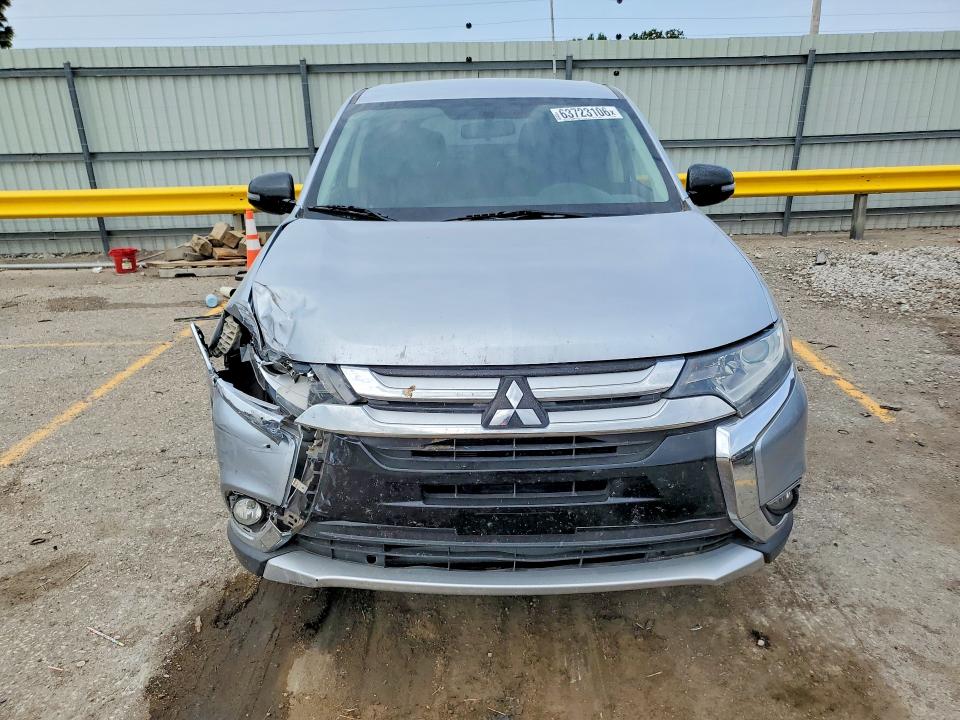Zdjęcie 5 z aukcji – 2016 MITSUBISHI OUTLANDER z VIN JA4AD3A35GZ003656