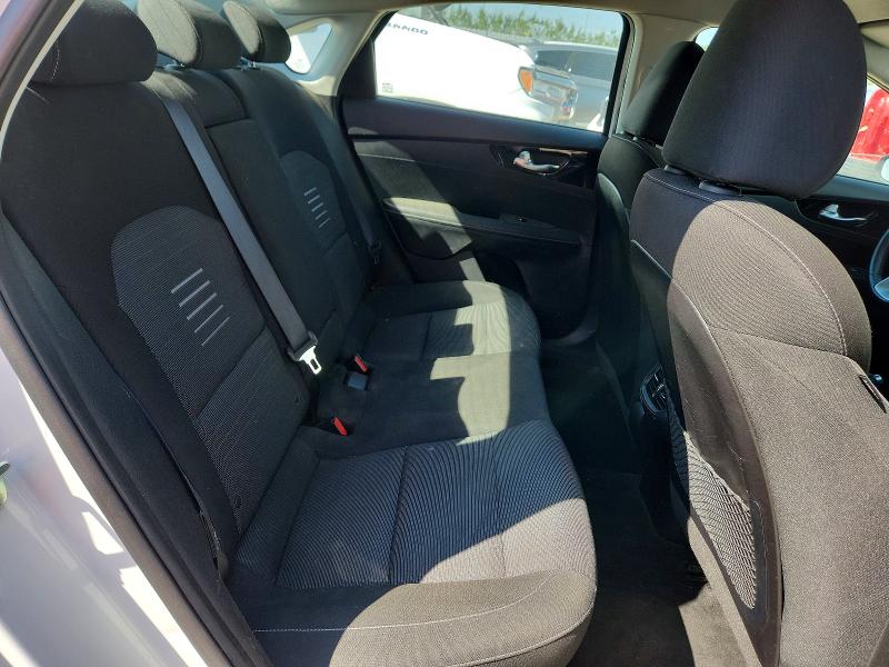 Photo 10 from auction – 2019 KIA FORTE with VIN 3KPF54AD1KE053921
