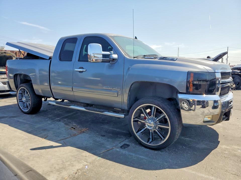 صورة رقم 4 من المزاد - 2007 CHEVROLET SILVERADO مع VIN 1GCHK29K97E505285