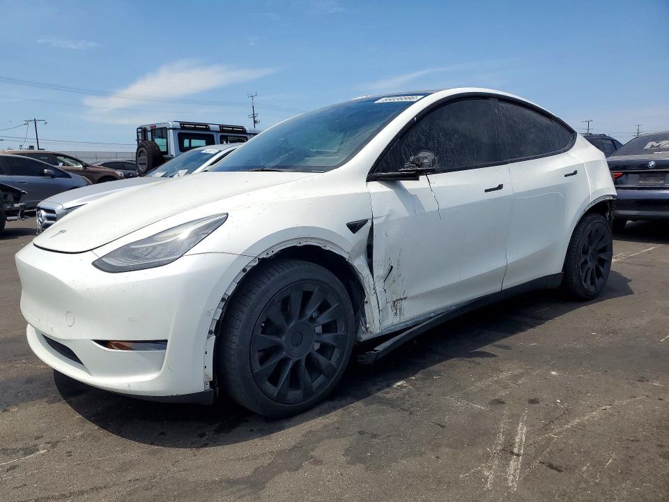 TESLA MODEL Y 2021 with VIN 5YJYGDEE8MF219225 - Photo from auction