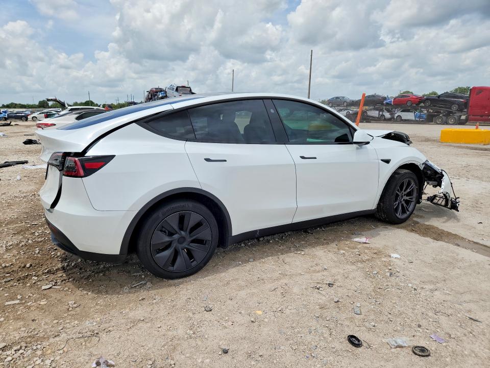 Photo 3 from auction – 2024 TESLA MODEL Y with VIN 7SAYGDED3RF195255