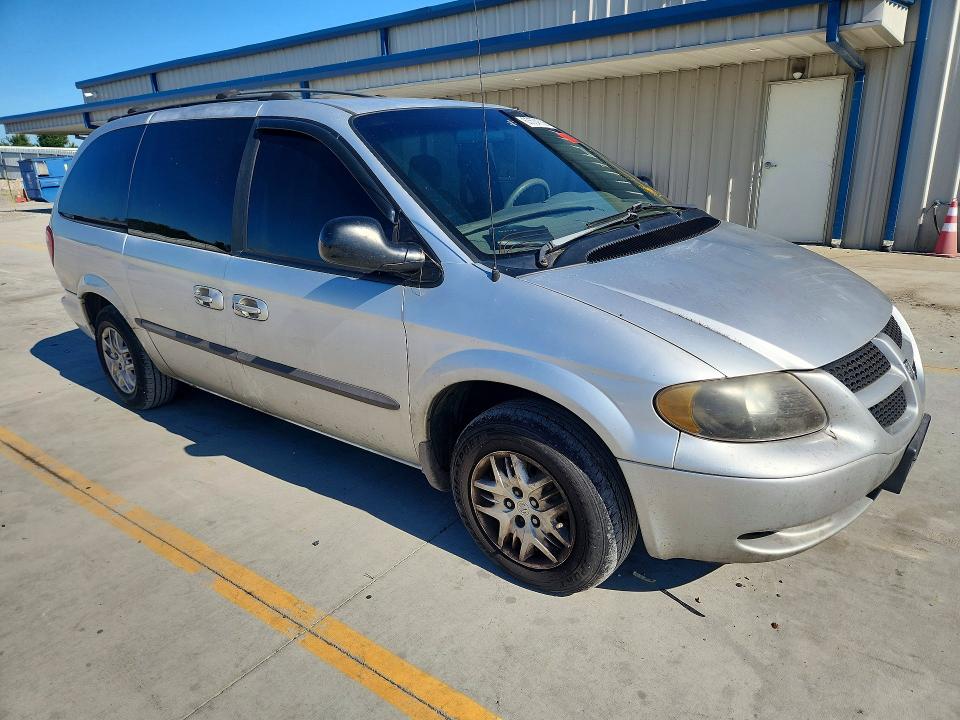 Photo 4 from auction – 2002 DODGE GRAND CARAVAN with VIN 2B4GP44342R796053