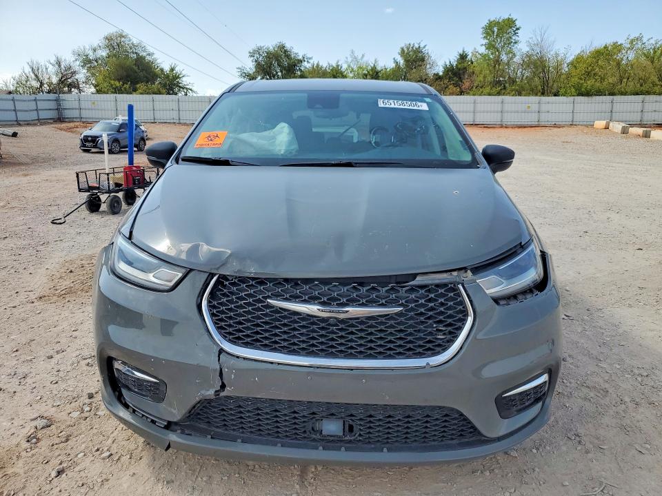 Снимка 5 от търг – 2023 CHRYSLER PACIFICA с VIN 2C4RC1BG5PR537736