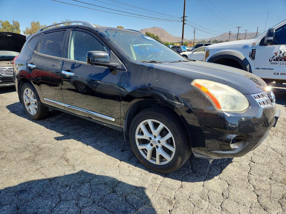 Photo 4 from auction – 2012 NISSAN ROGUE with VIN JN8AS5MT0CW285546