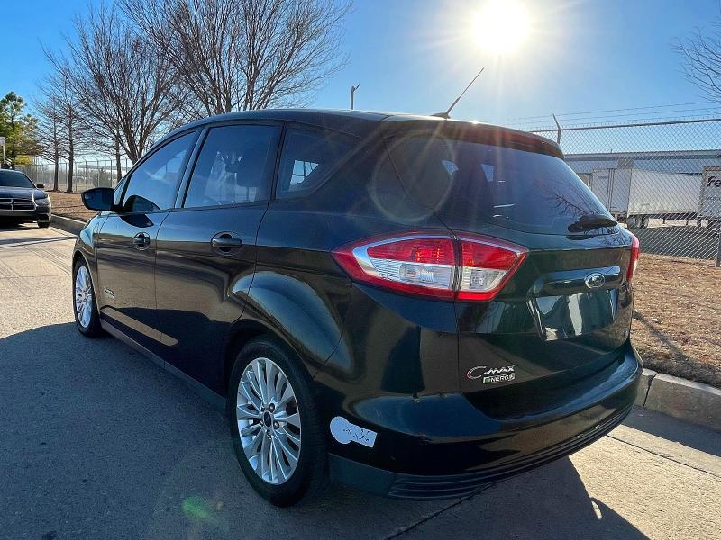Photo 3 from auction – 2017 FORD C-MAX with VIN 1FADP5EU7HL108136