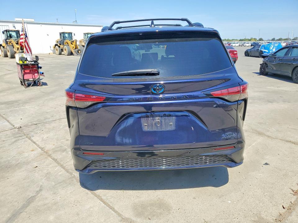 Photo 6 from auction – 2024 TOYOTA SIENNA with VIN 5TDCSKFC1RS139262