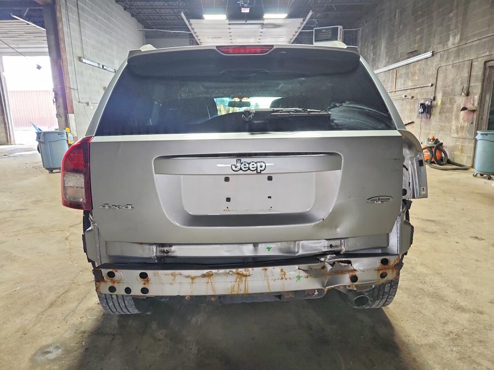 Photo 6 from auction – 2016 JEEP COMPASS with VIN 1C4NJDEB4GD672764