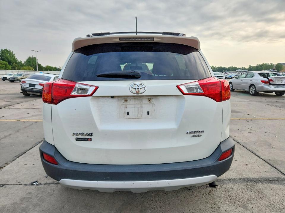 Photo 6 from auction – 2015 TOYOTA RAV4 with VIN JTMDFREV4FD127327