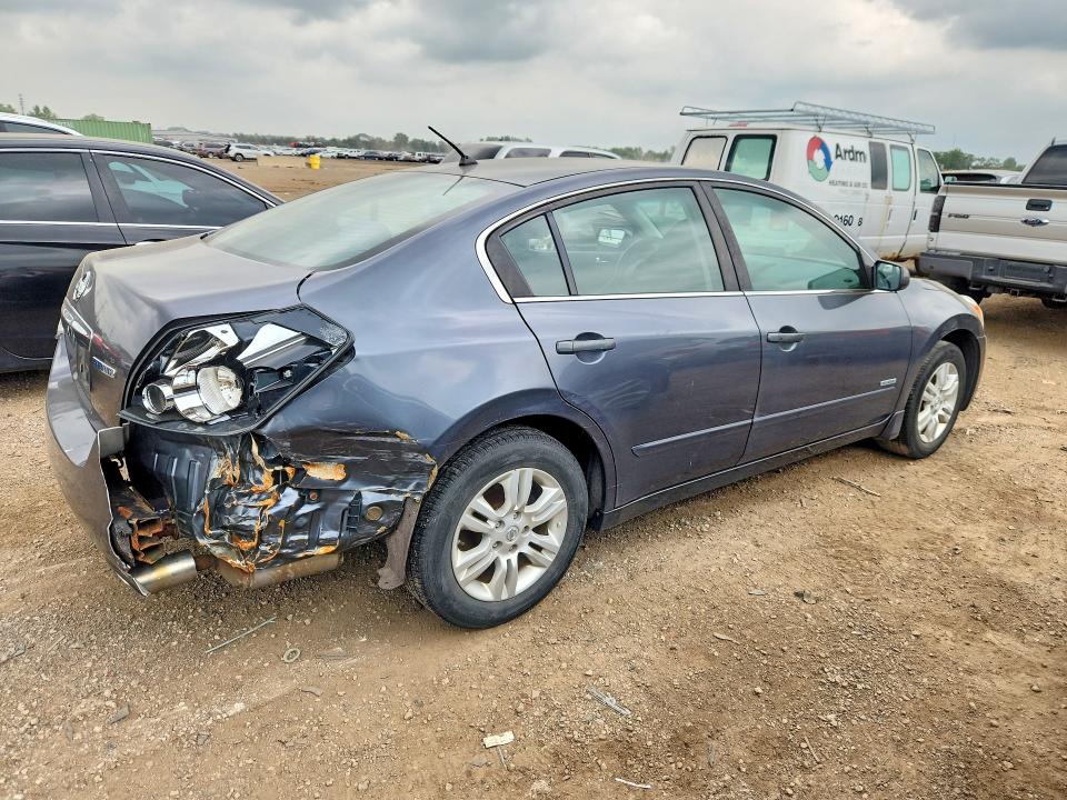 Photo 3 from auction – 2010 NISSAN ALTIMA with VIN 1N4CL2AP2AC116642