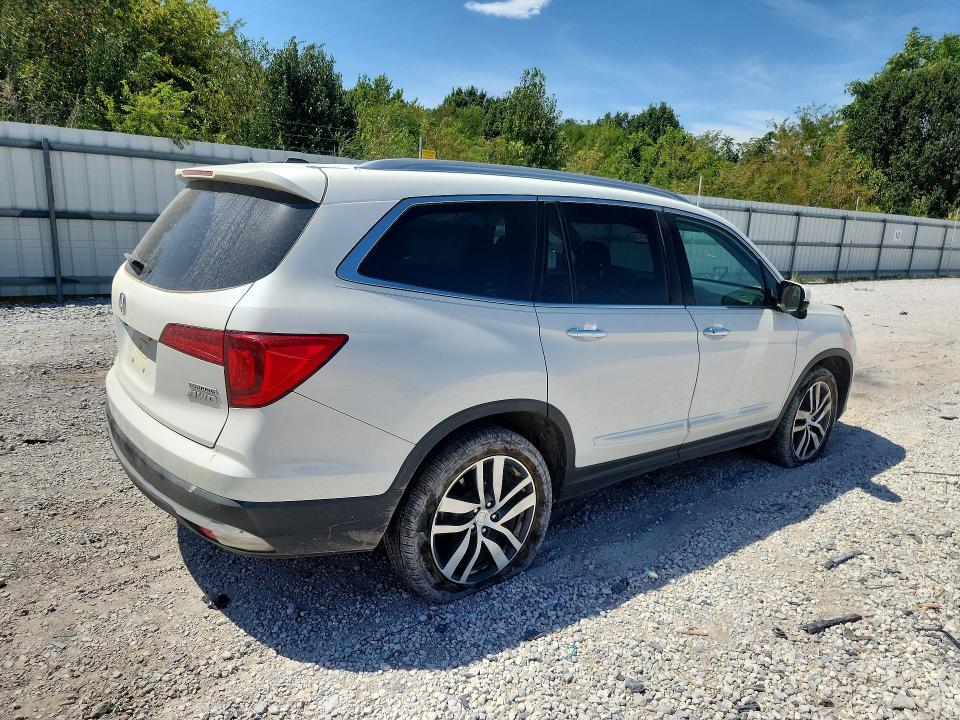Photo 3 from auction – 2017 HONDA PILOT with VIN 5FNYF6H95HB075362