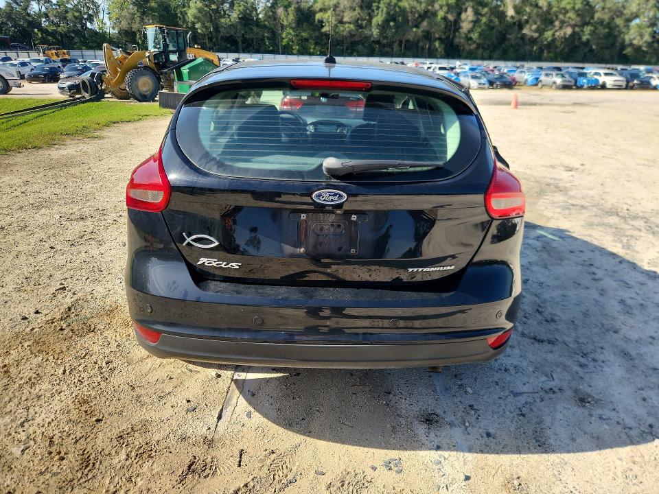 Photo 6 from auction – 2018 FORD FOCUS with VIN 1FADP3N27JL320611