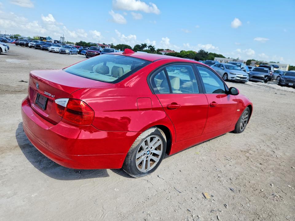 Photo 3 from auction – 2007 BMW 328 with VIN WBAVC935X7KX59503