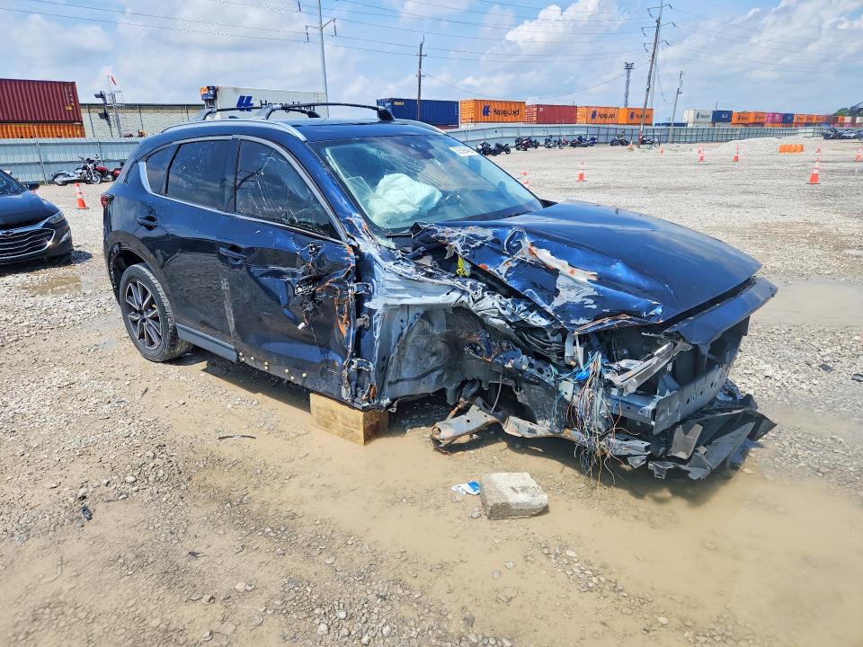 Photo 4 from auction – 2017 MAZDA CX-5 with VIN JM3KFBDL1H0167624