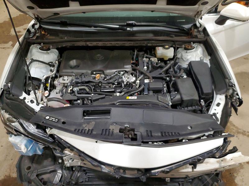 Photo 11 from auction – 2022 TOYOTA CAMRY with VIN 4T1K31AK1NU582935