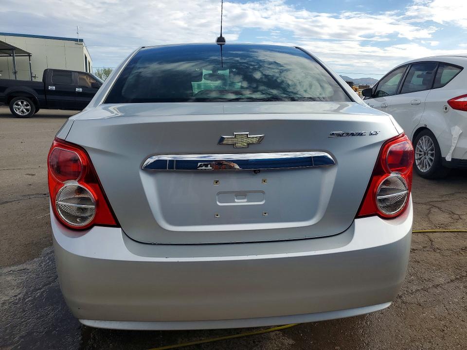 Photo 6 from auction – 2015 CHEVROLET SONIC with VIN 1G1JC5SH3F4200506