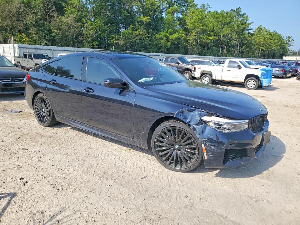 Photo 4 from auction – 2019 BMW 640 with VIN WBAJV6C55KBK08296