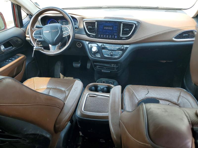 Photo 8 from auction – 2017 CHRYSLER PACIFICA with VIN 2C4RC1GG8HR647691