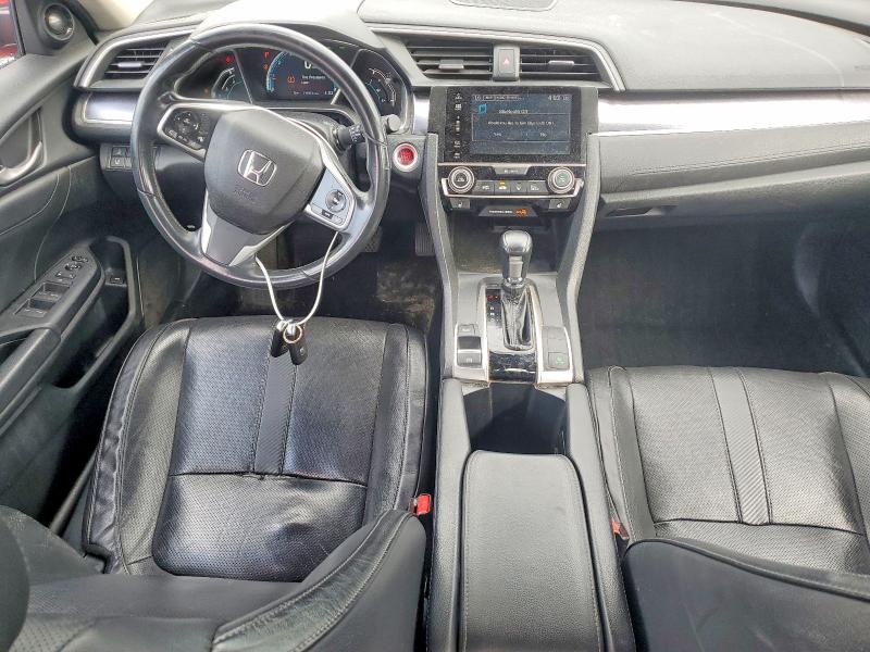 Photo 8 from auction – 2016 HONDA CIVIC with VIN 2HGFC1F91GH633417