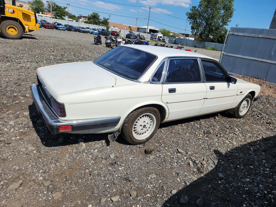 Foto 3 de la subasta – 1989 JAGUAR XJ6 con VIN SAJHY1541KC567978