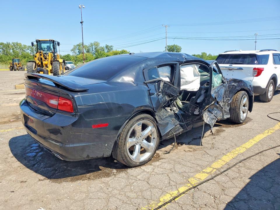 Photo 3 from auction – 2013 DODGE CHARGER with VIN 2C3CDXCT5DH681102