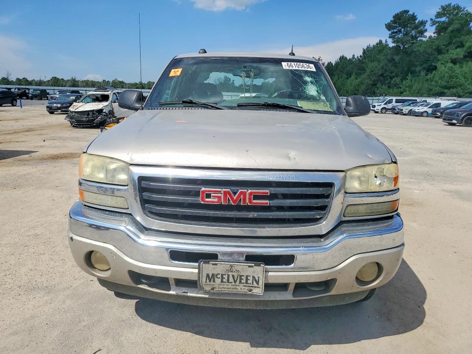 Photo 5 from auction – 2005 GMC NEW SIERRA with VIN 2GTEK19B651146134