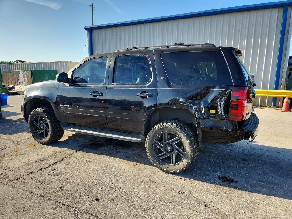 Photo 2 from auction – 2014 CHEVROLET TAHOE with VIN 1GNSCBE00ER196097