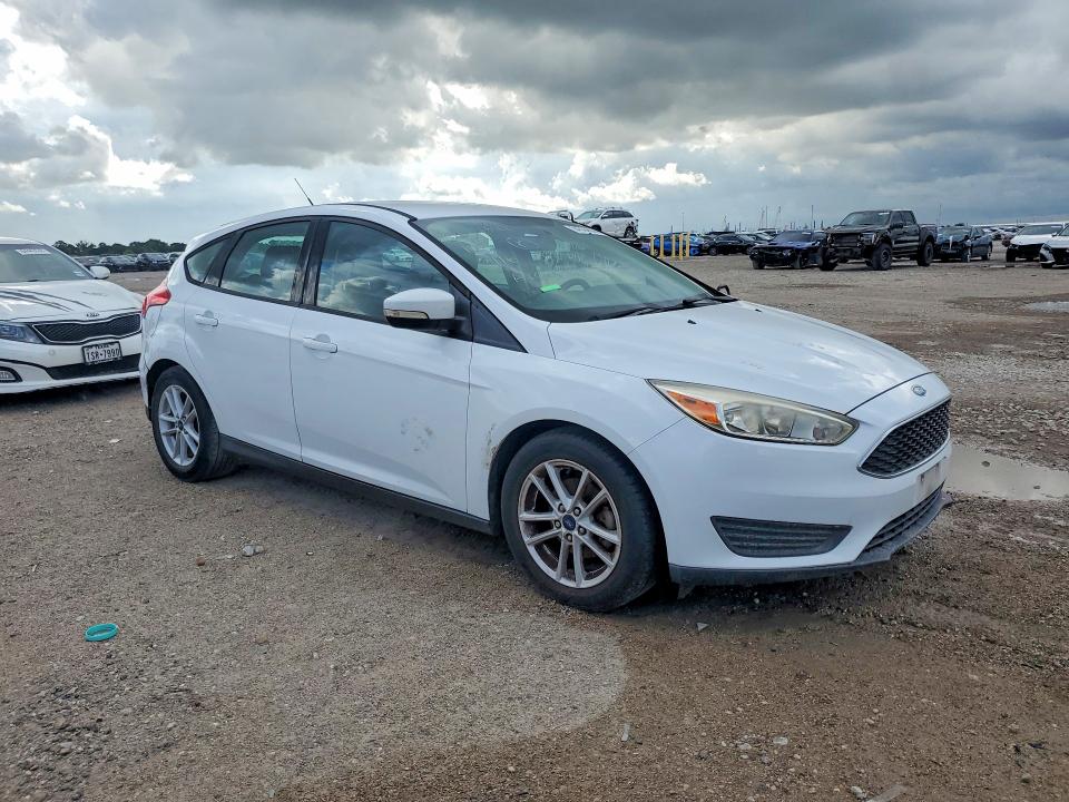 Photo 4 from auction – 2017 FORD FOCUS with VIN 1FADP3K22HL307585