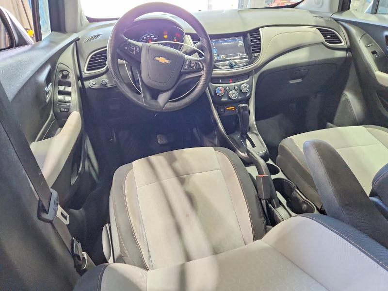 Photo 8 from auction – 2019 CHEVROLET TRAX with VIN 3GNCJKSB3KL191883