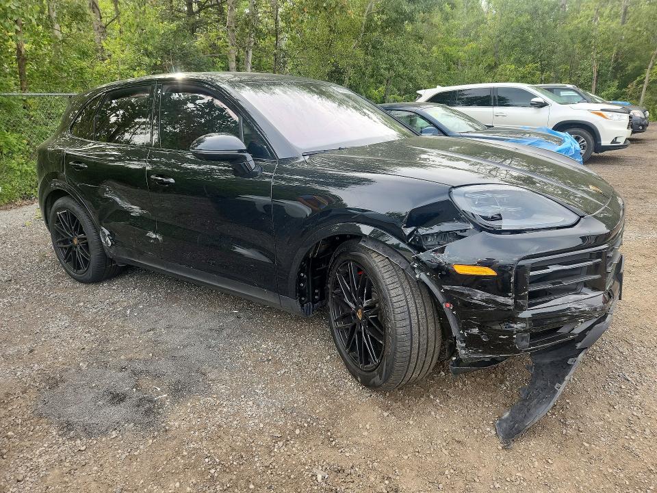 Photo 4 from auction – 2024 PORSCHE CAYENNE with VIN WP1AL2AY2RDA33629