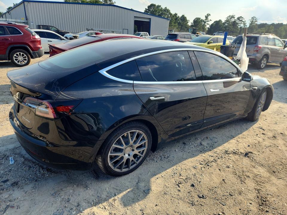 Photo 3 from auction – 2019 TESLA MODEL 3 with VIN 5YJ3E1EB8KF413268