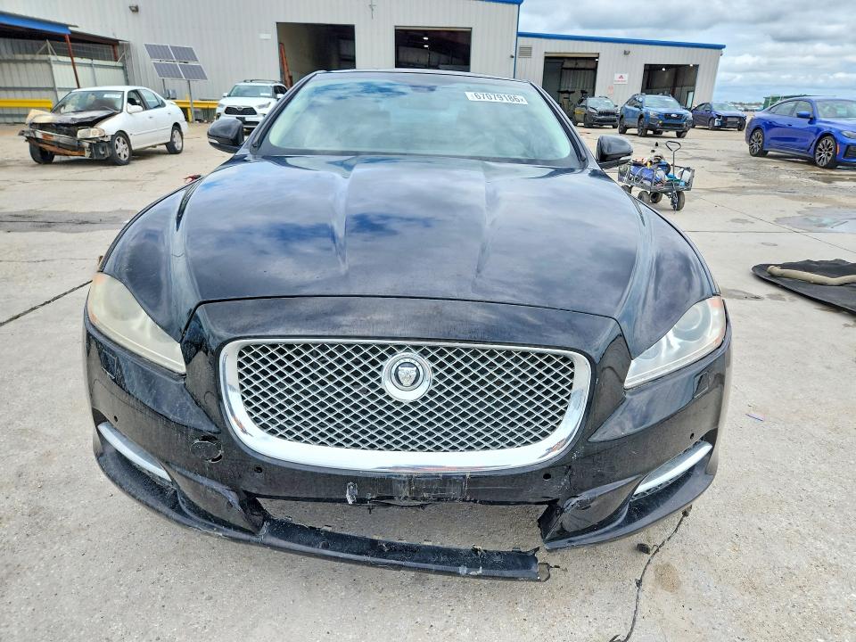 Photo 5 from auction – 2013 JAGUAR XJ with VIN SAJWJ1CD5D8V45373