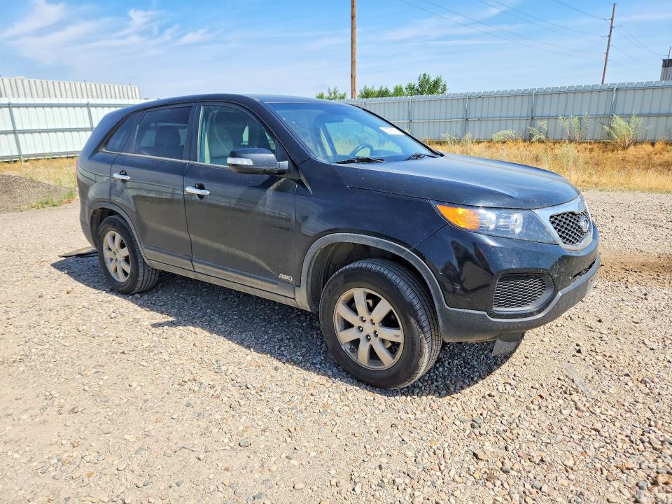 Photo 4 from auction – 2011 KIA SORENTO with VIN 5XYKTCA18BG031518