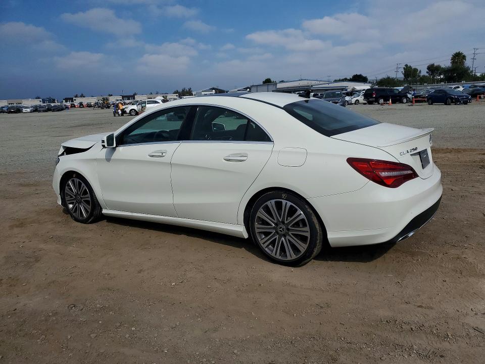 Photo 2 from auction – 2018 MERCEDES-BENZ CLA with VIN WDDSJ4EB2JN566002