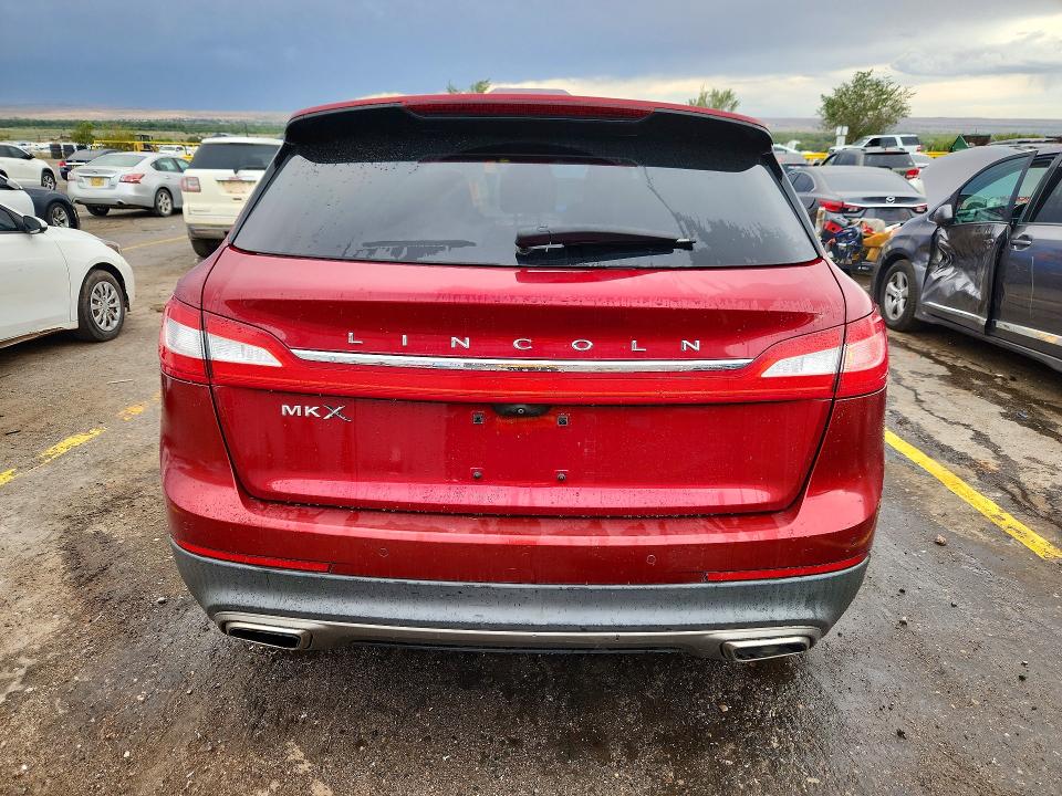 Photo 6 from auction – 2016 LINCOLN MKX with VIN 2LMTJ6KR8GBL52017