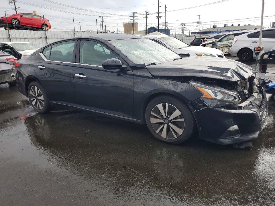 Снимка 4 от търг – 2022 NISSAN ALTIMA с VIN 1N4BL4DV7NN383416