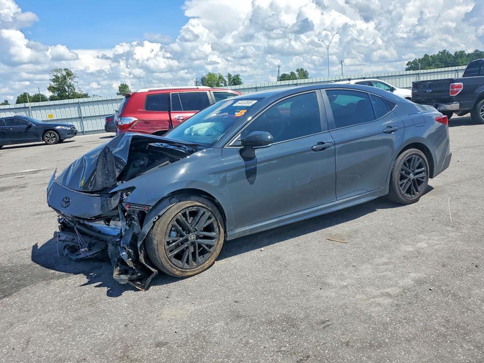 TOYOTA CAMRY 2025 with VIN 4T1DAACK7SU605769 - Photo from auction
